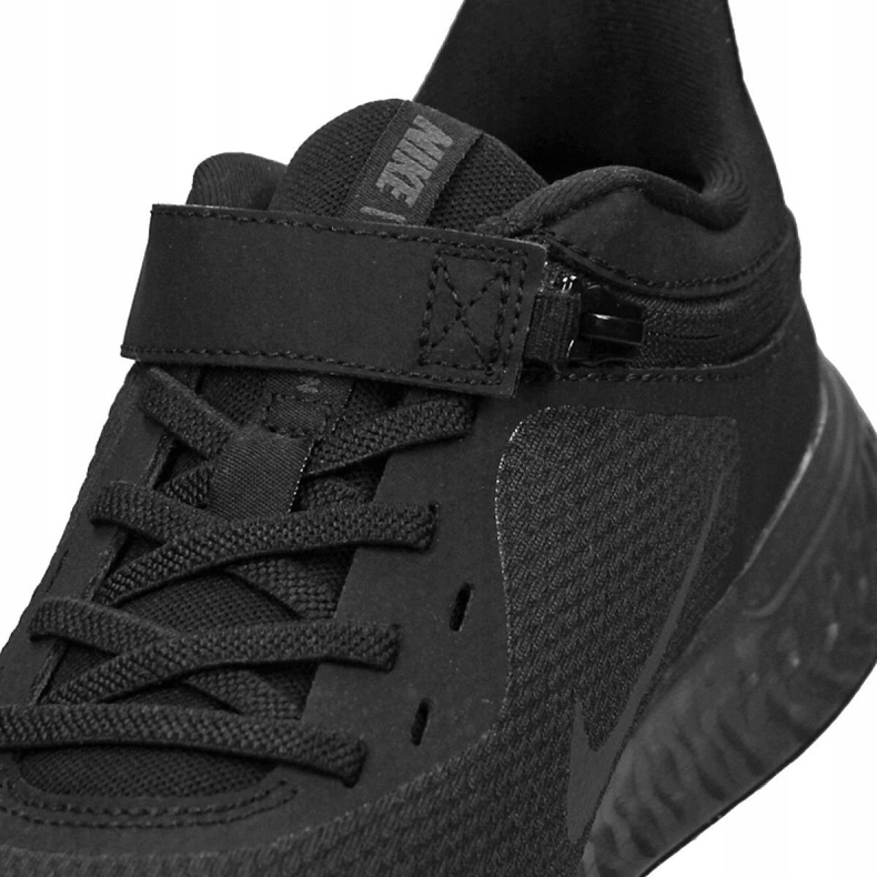 Sapato Nike Revolution 5 FlyEase Wide M CJ9885-001 preto 2