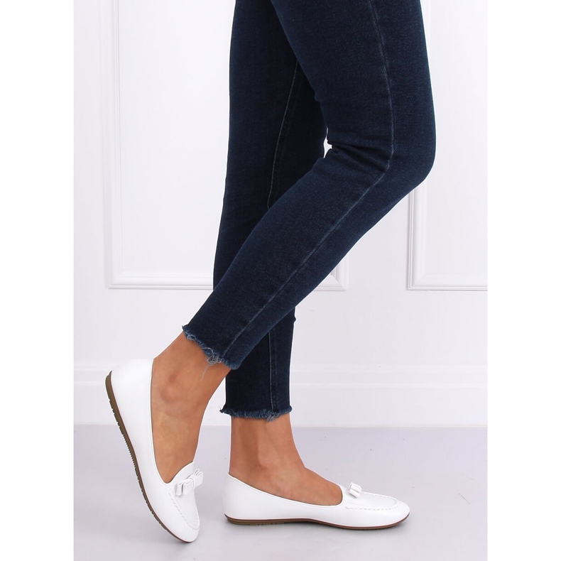 Mocassins femininos brancos A8637 Branco 1