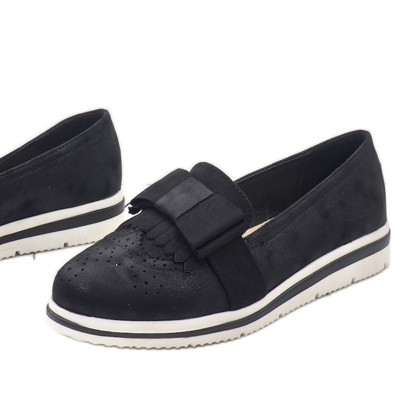 Sapatos pretos foscos na cunha YT-8 1