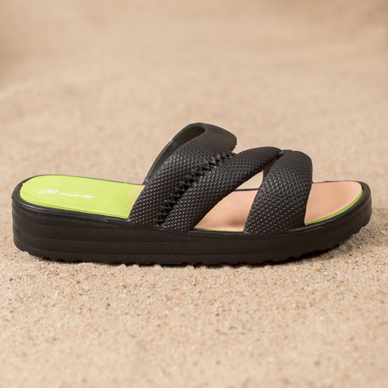 Bona Chinelos Pretos Confortáveis 2