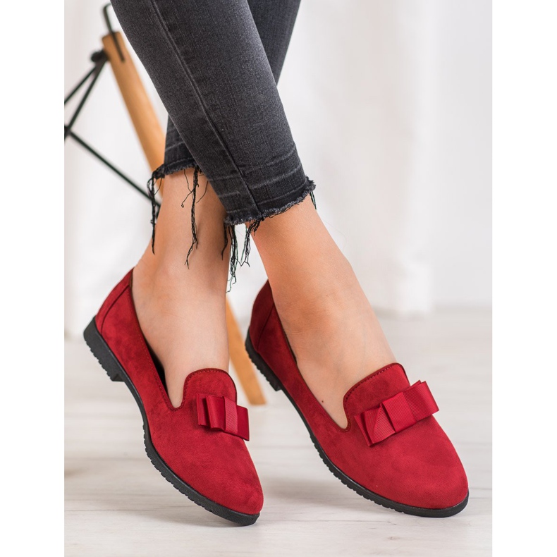 Miss Laura Senhores Com Um Arco vermelho 1