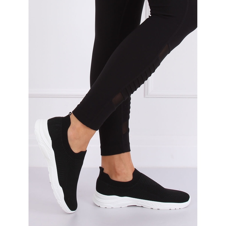 Calçado desportivo preto FZ13P Preto 1