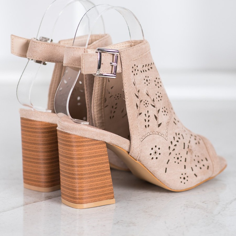 Mannika Sandálias Openwork Embutidas castanho 1