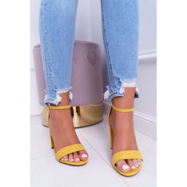 ADY Sandálias femininas com salto em camurça amarela anastasie amarelo 1