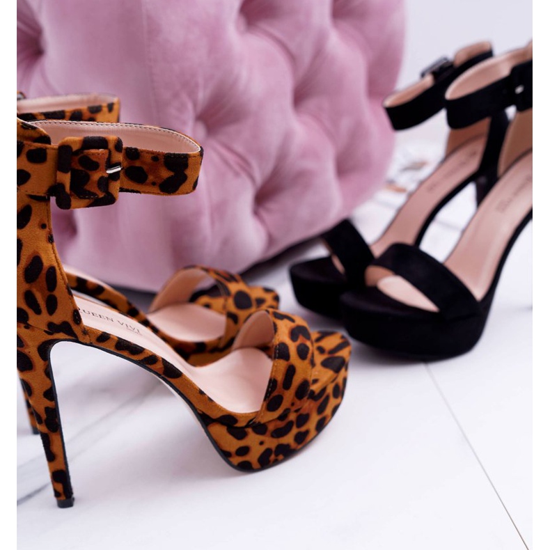 NFR Sandálias femininas de salto alto Plataforma Welbos Pretas preto 2