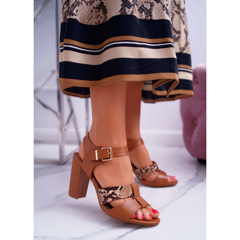 Sandálias femininas de salto elegante Camel Stephani marrom 1