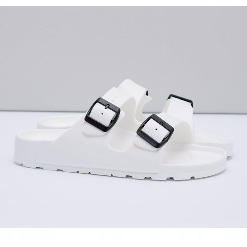 Flameshoes Chinelos leves de jardim branco masculino 1