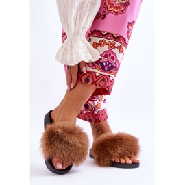 BM Chinelos femininos com pele natural marrom Naturis 2