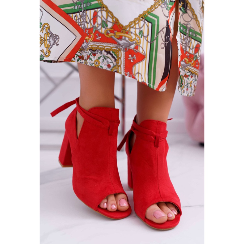 Vinceza Sandálias de botinhas vermelhas em uma barra aberta na ponta dos pés cinzas vermelho 2