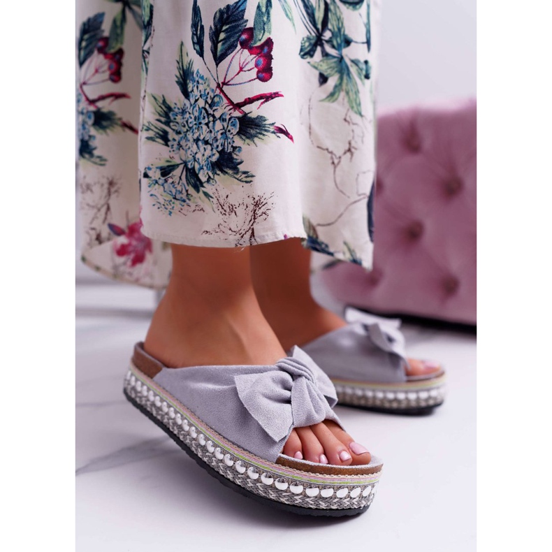 Chinelos femininos com arcos de sola grossa cinza Milady 1