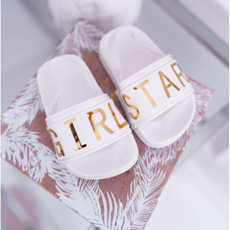 FRROCK Chinelos infantis para meninas com letras douradas com estrelas de menina branca Bambi branco 1