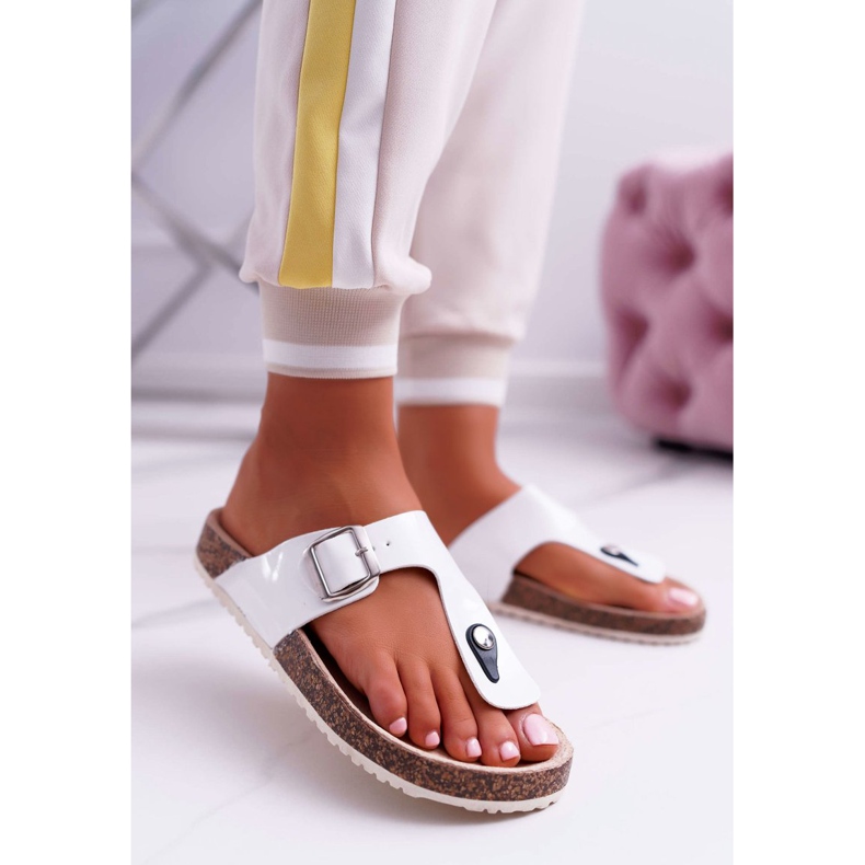 SEA Chinelos femininos flip-flops em paleta branca lacada preta branco 1