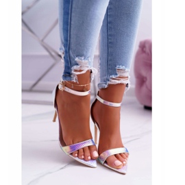 Sandálias femininas de salto alto Lu Boo Opalescente Gasolina Debbi multicolorido rosa 2