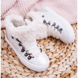 Sapatos infantis para meninas. Tênis Big Star White EE374017 branco 2
