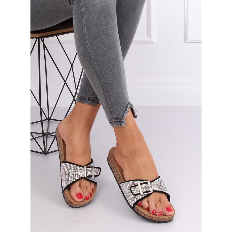 Chinelos pretos com pedras L-1032 Preto 1