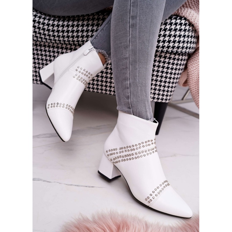 SEA Botas femininas de salto alto em spitz com rebites White Primma branco 2 SEA Botas femininas de salto alto em spitz com rebites White Primma branco 2