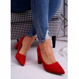 Bombas femininas no pilar de camurça vermelha vermelho 2