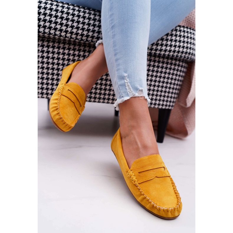 SEA Bolero de camurça com mocassins amarelos feminino 2