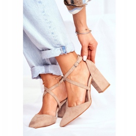 PS1 Bombas femininas no salto no tráfego Bege Spitz 1