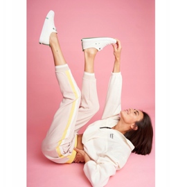 Tênis feminino Big Star verde e branco FF274088 2