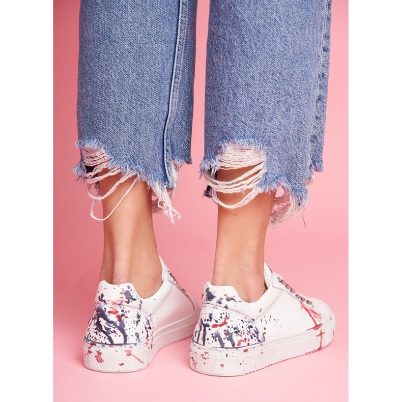 Tênis feminino de couro branco GOE FF2N3027 1