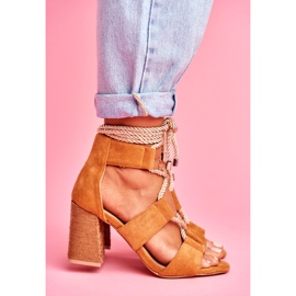 SEA Camelo Amore com Sandálias de Salto Feminino castanho 2