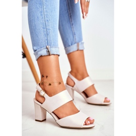 Sandálias femininas de salto alto Sergio Leone Beige Perła SK778 bege 1