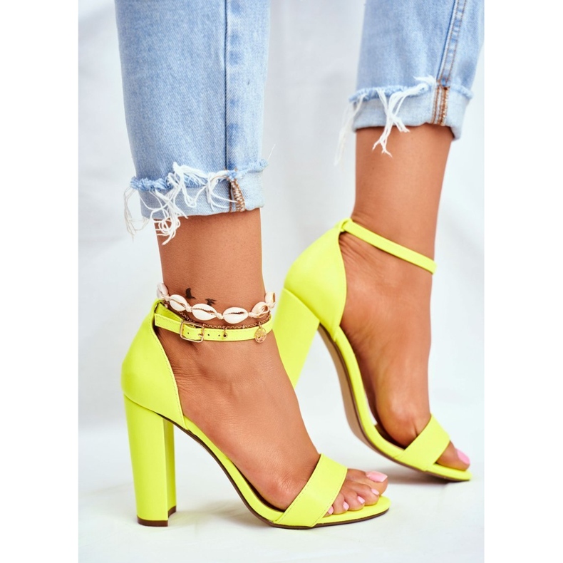 ADY Sandálias femininas de salto amarelo Neon Anastasie 2
