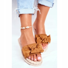 FRJ Chinelos femininos com arco Camel Happiness castanho 1