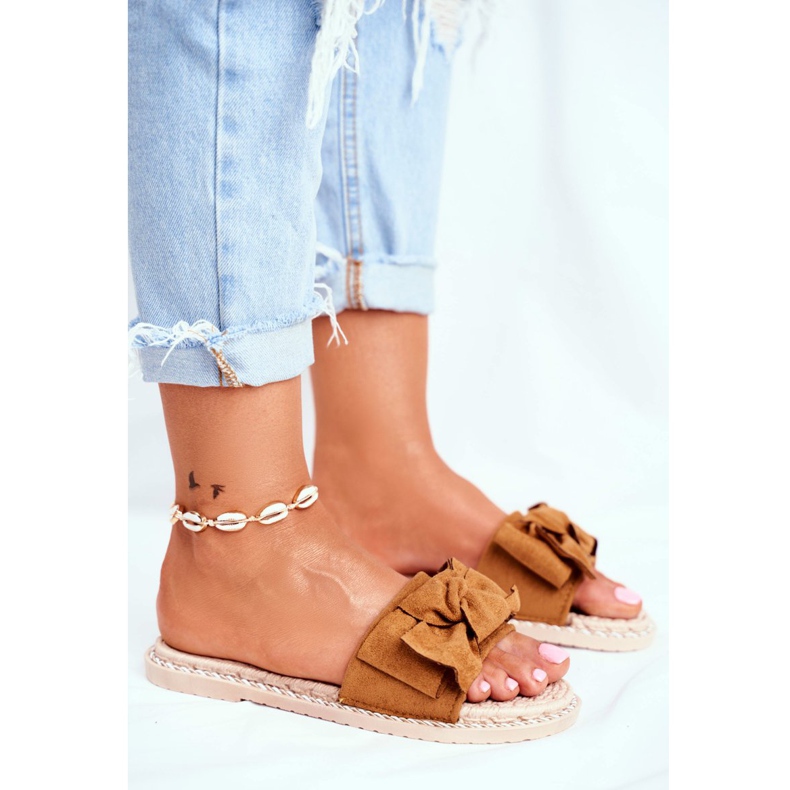 FRJ Chinelos femininos com arco Camel Happiness marrom 2
