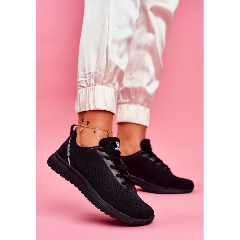 Tênis feminino esportivo leve preto mais rápido 1