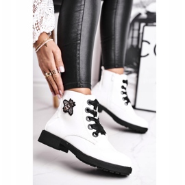 Botas femininas de salto plano lacado branco Sergio Leone BT530 1