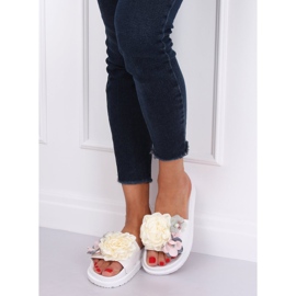 Chinelos brancos de sola alta PT-109 Branco 1