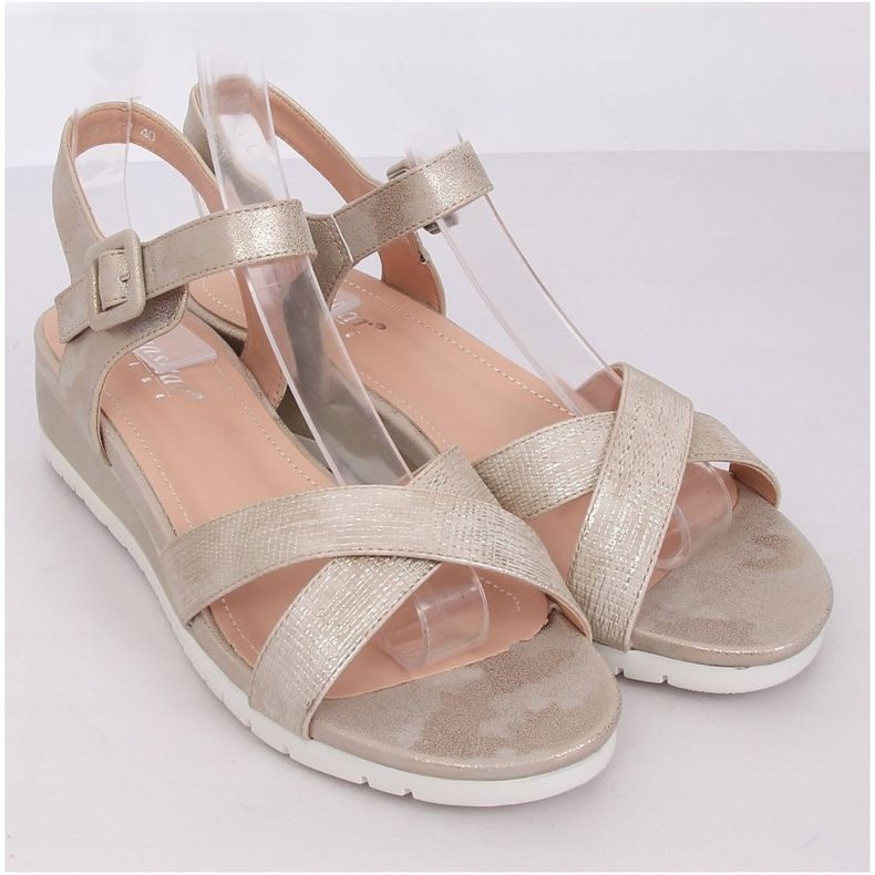 Sandálias com salto baixo ouro NS115P LT.GOLD dourado 1