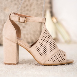 Small Swan Sandálias elegantes a céu aberto bege 1