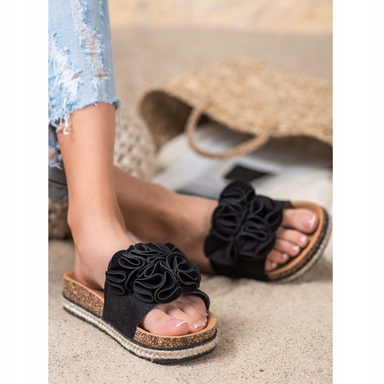 Chinelos Confortáveis Com Flores VINCEZA preto 1 Chinelos Confortáveis Com Flores VINCEZA preto 1