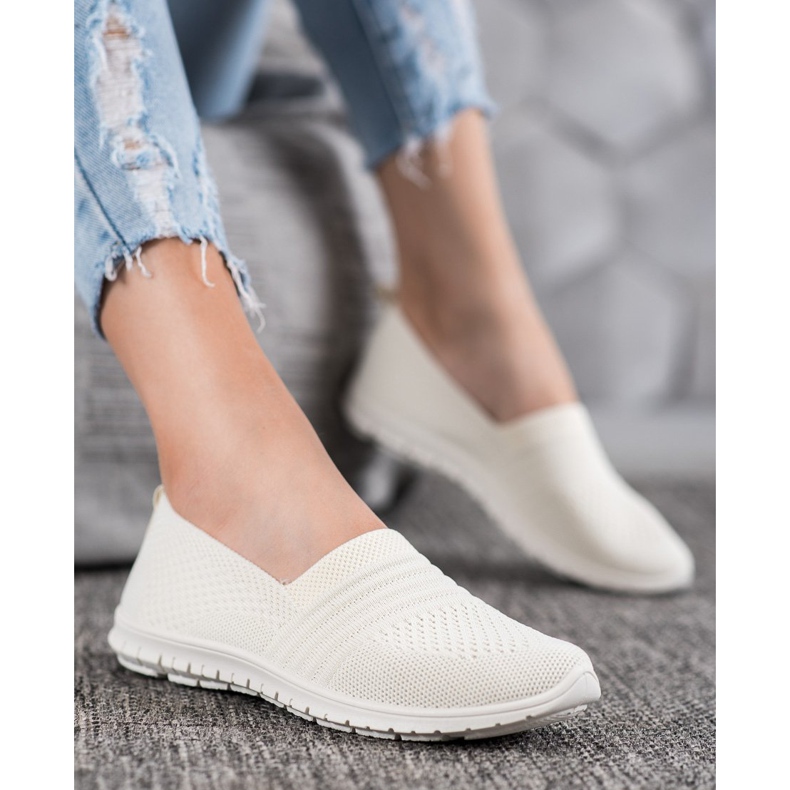 SHELOVET Slipons com aberturas confortáveis marrom 1