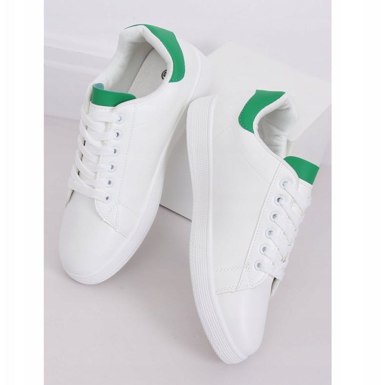 Tênis feminino branco e verde LV101P verde 1
