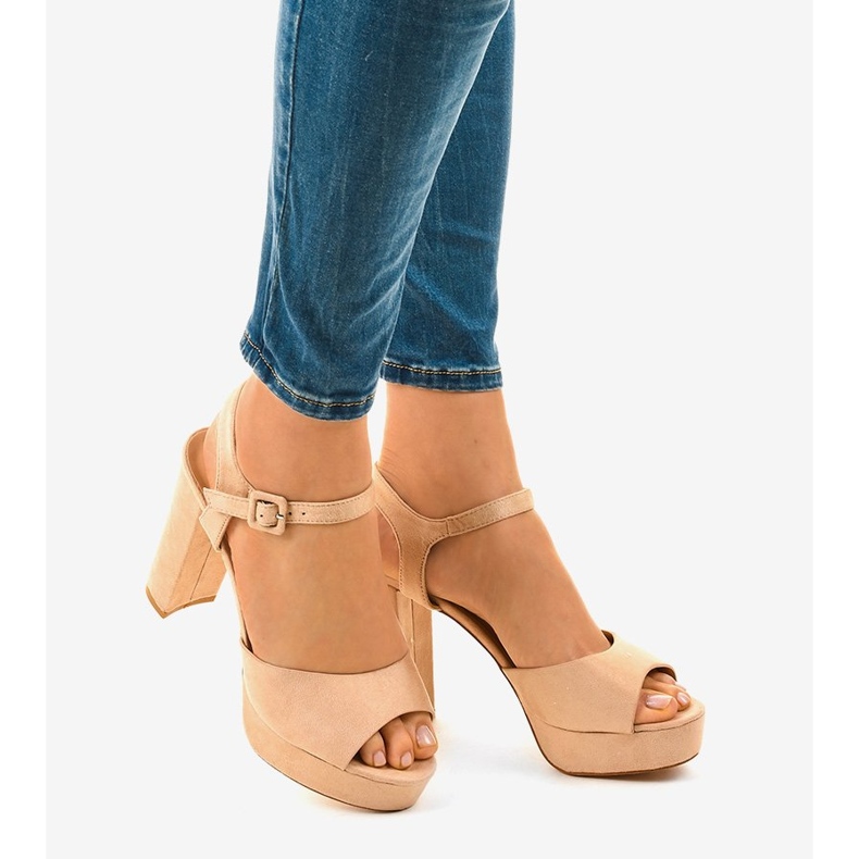 Sandálias bege em poste com camurça AT-0660-L 1