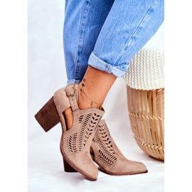 Bellucci Botas femininas com corte velluci bege primavera 1 Bellucci Botas femininas com corte velluci bege primavera 1