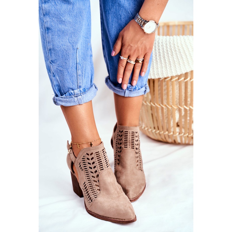 Bellucci Botas femininas com corte velluci bege primavera 2 Bellucci Botas femininas com corte velluci bege primavera 2