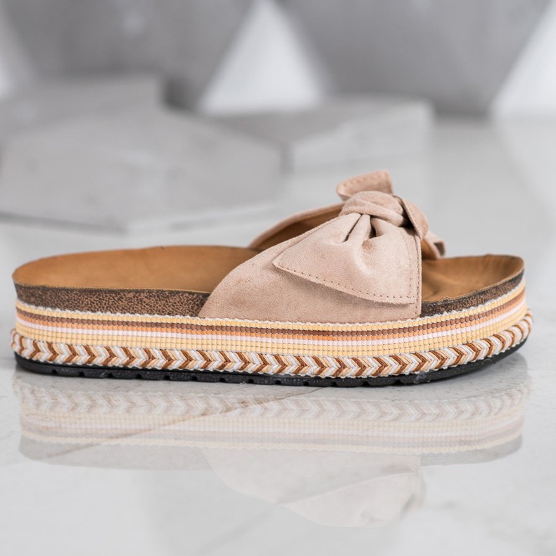 SHELOVET Chinelos elegantes na plataforma marrom 2