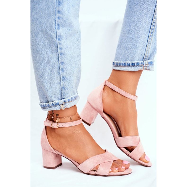 SEA Sandálias de Camurça em Bar Rosa Nela 2
