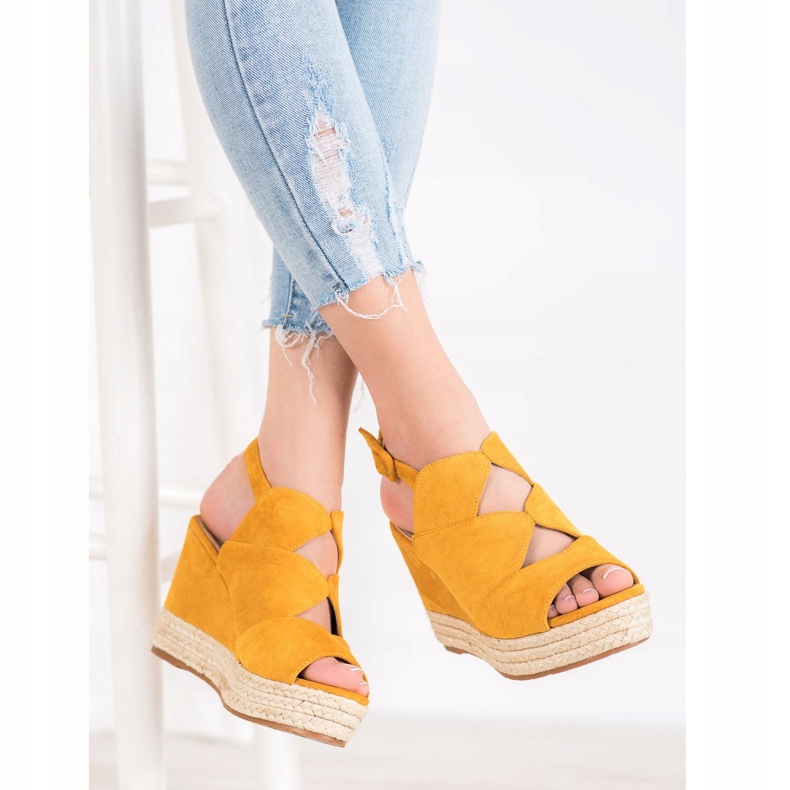 Small Swan Sandálias Fashion Wedge amarelo 1