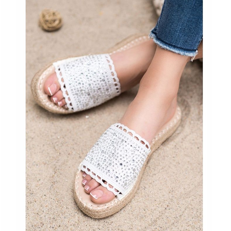 Small Swan Chinelos com cristais branco 1