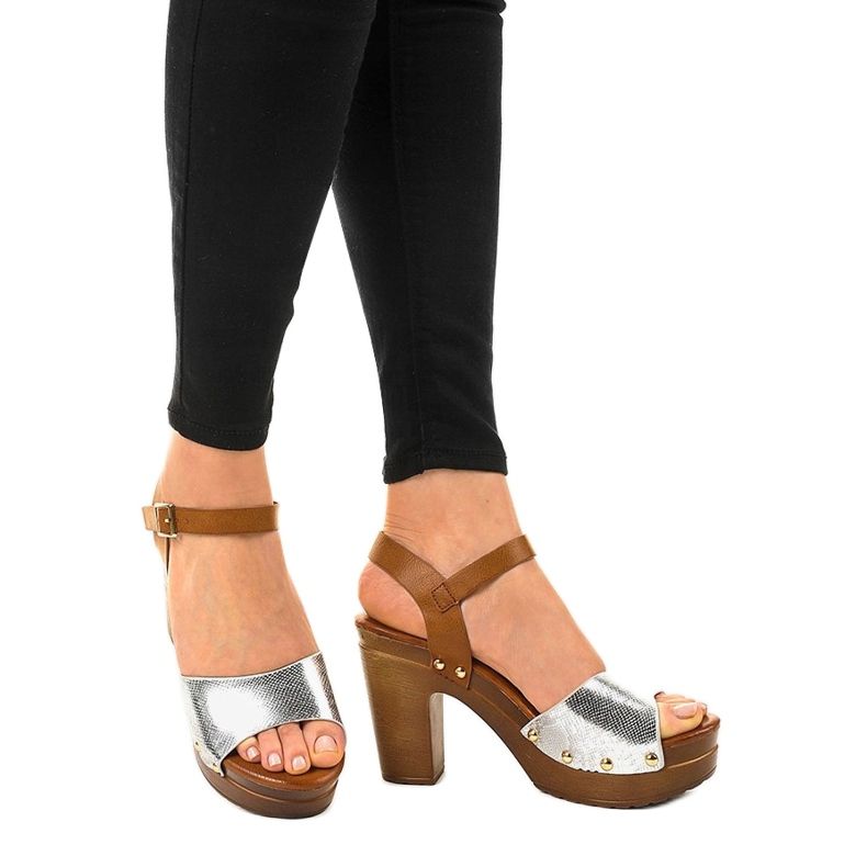 Sandálias prateadas de salto alto 150-615 castanho cinza 1