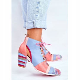 Botas femininas com salto de couro Maciejka Spring 03938-15 azul rosa 1 Botas femininas com salto de couro Maciejka Spring 03938-15 azul rosa 1