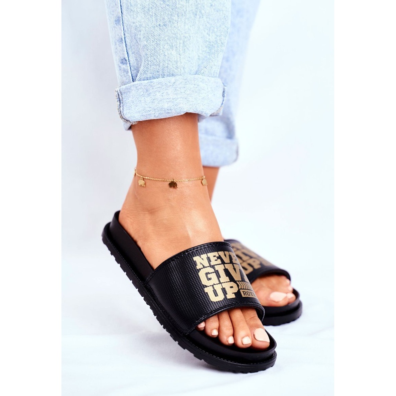 ADY Chinelos femininos nunca desista 2 ouro preto 1