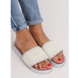 Chinelos prateados com pérolas BG63 Silver cinza 1