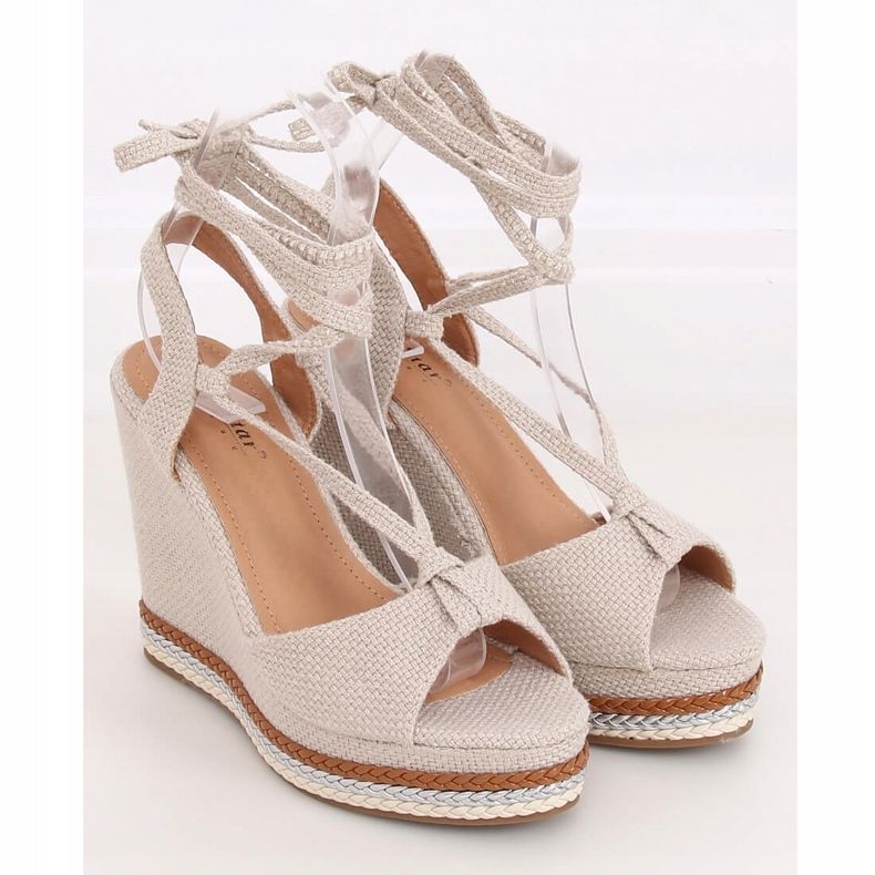 Sandálias de cunha bege GP07 bege 1